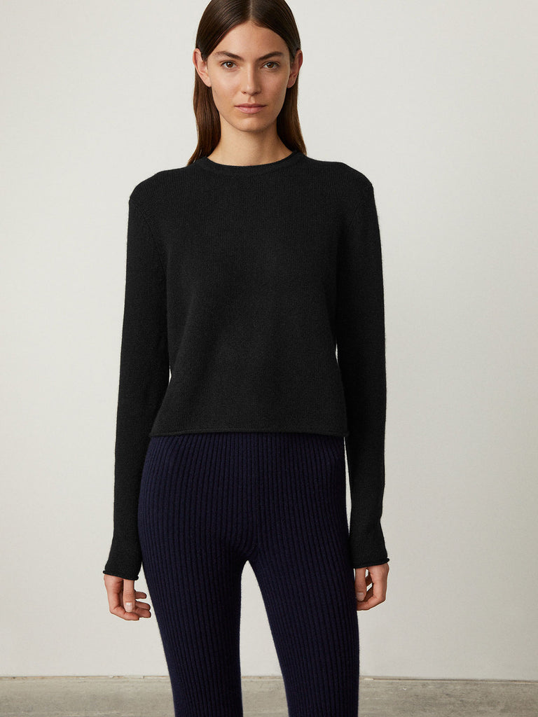 Doreen Sweater Black | Lisa Yang | Svart tröja i 100% kashmir