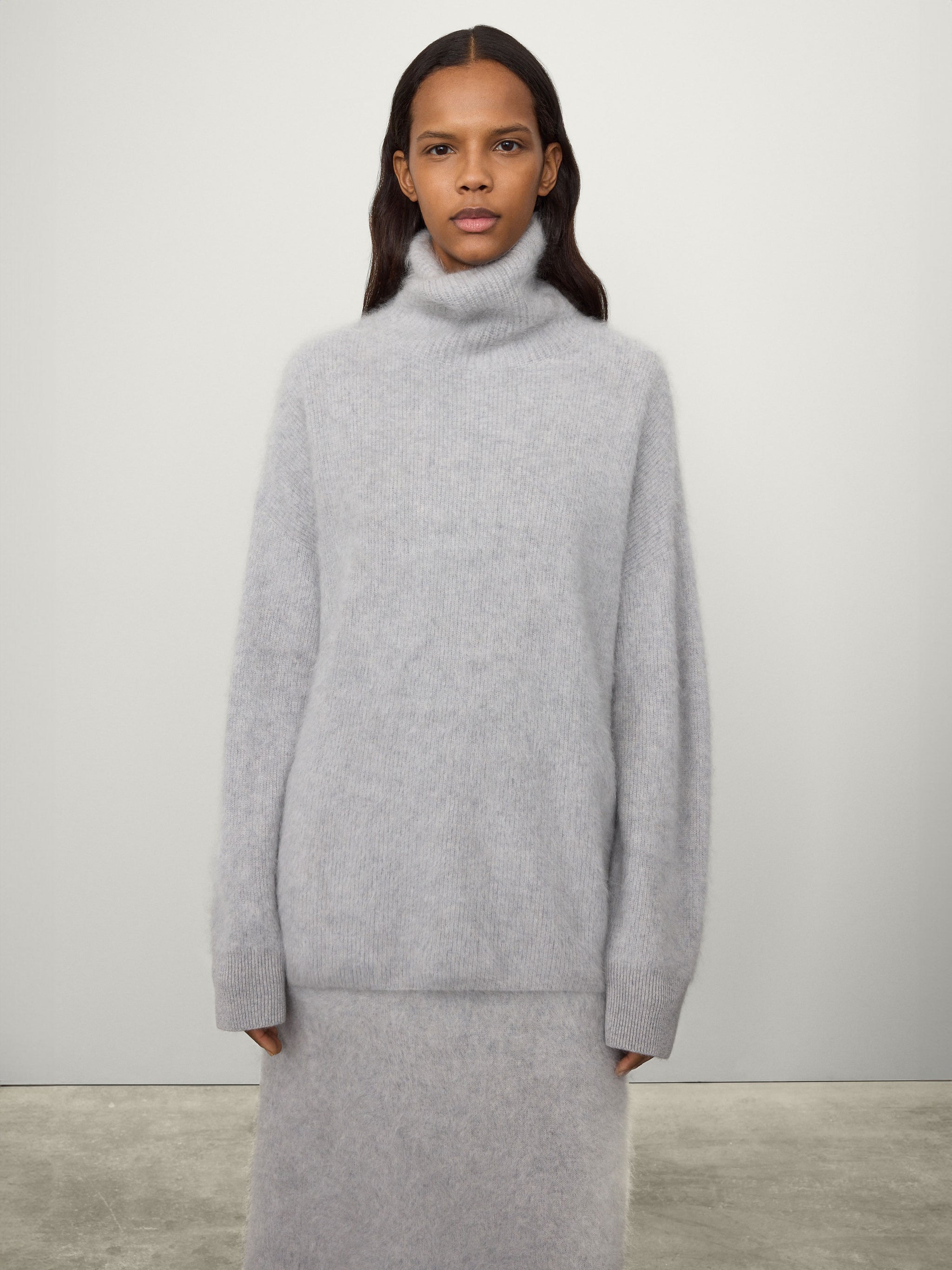 The Teresa Sweater – LISA YANG