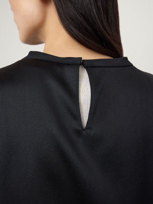 Round Neck Sleeveless Top Midnight | LISA YANG | Svart silkestopp i 100% silke