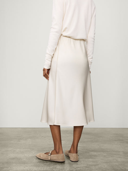 Midi Skirt Champagne | LISA YANG | Vit silkeskjol i 100% silke