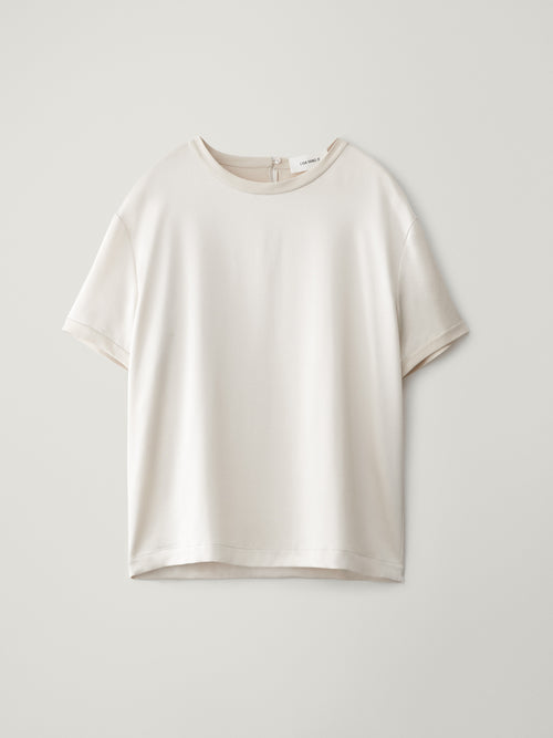 Round Neck T-shirt Champagne | LISA YANG | Vit T-shirt i 100% silke