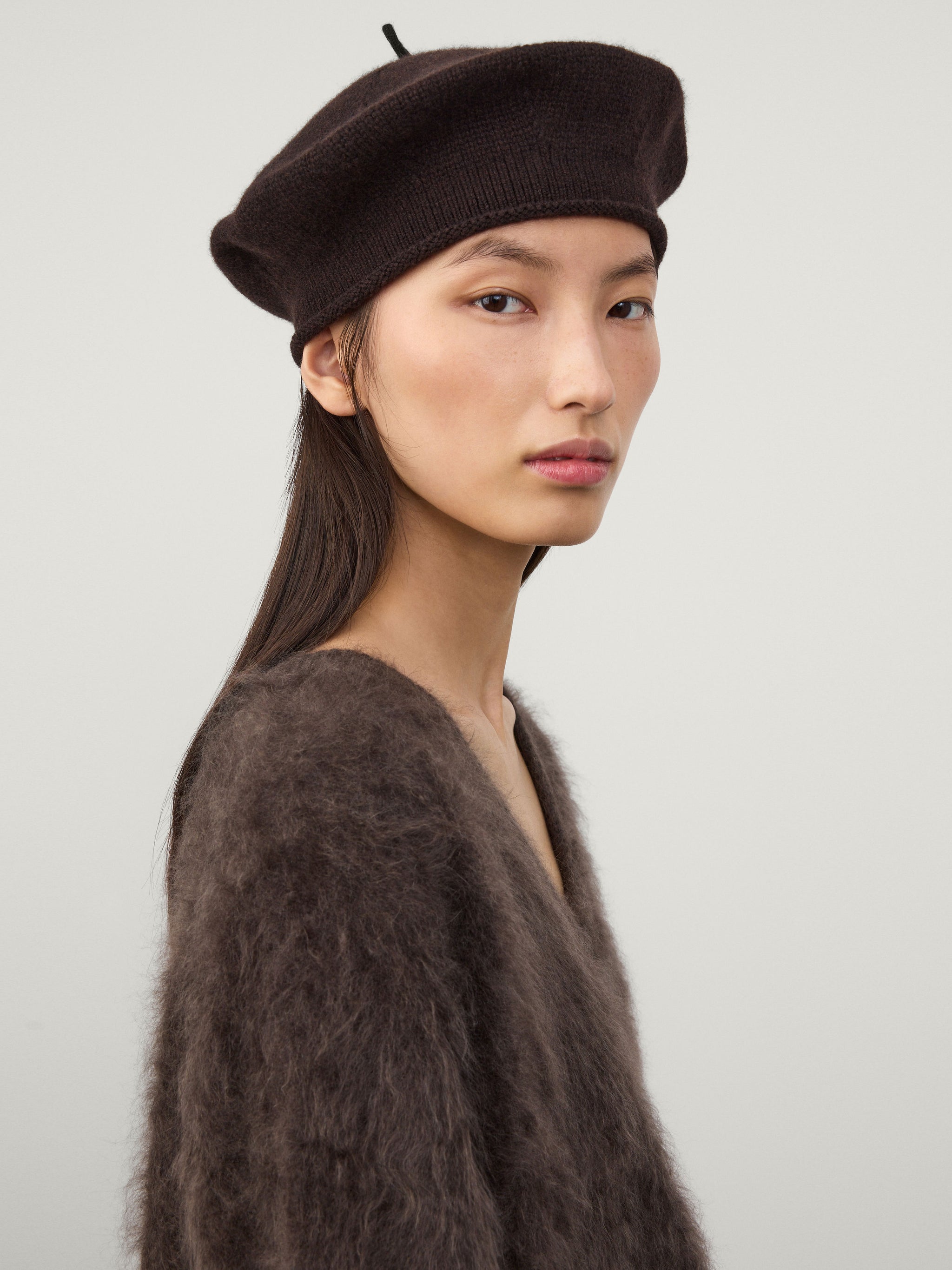LISAYANG_AW25_CAPSULE_SAINT_GE
