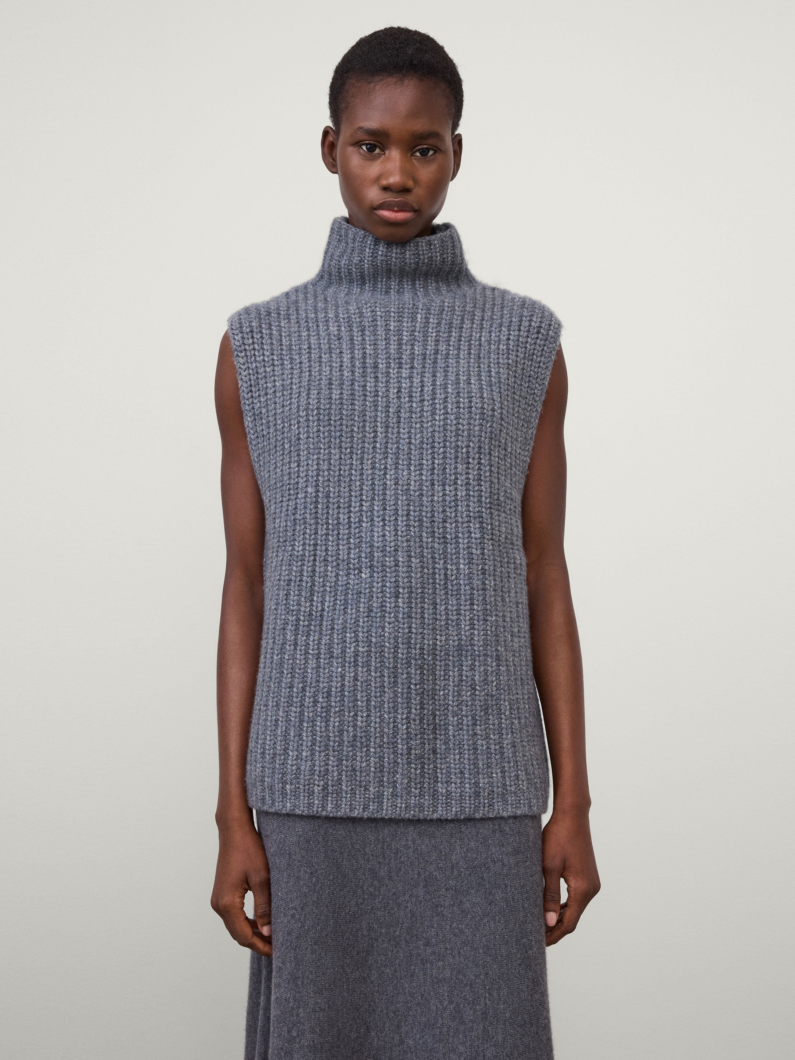 The Joceylne Vest – LISA YANG