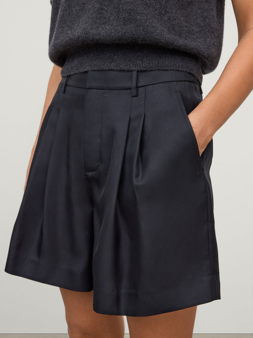 Tailored Wide Leg Shorts