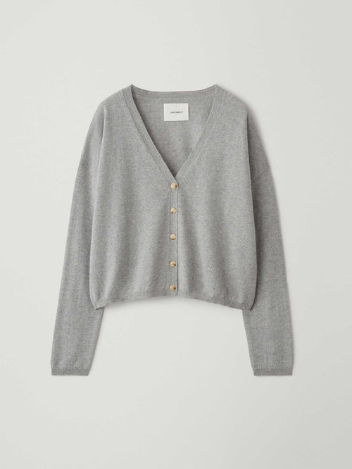 Abby Cardigan Dove Grey | LISA YANG | Ljusgrå v-ringad kofta i 100% kashmir