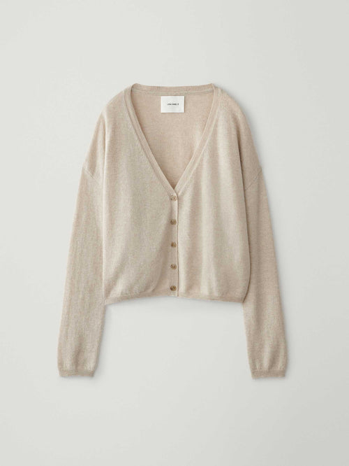 Abby Cardigan Sand | LISA YANG | Beige v-ringad kofta i 100% kashmir 