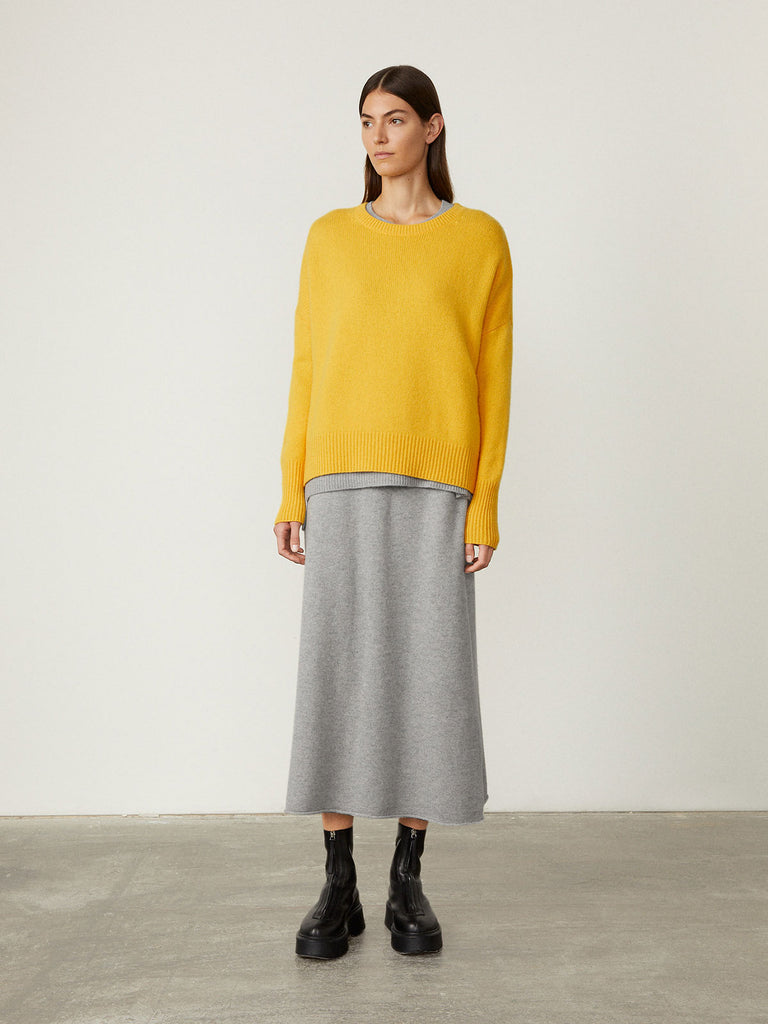 Mila Sweater Citrus | Lisa Yang | Gul tröja i 100% kashmir