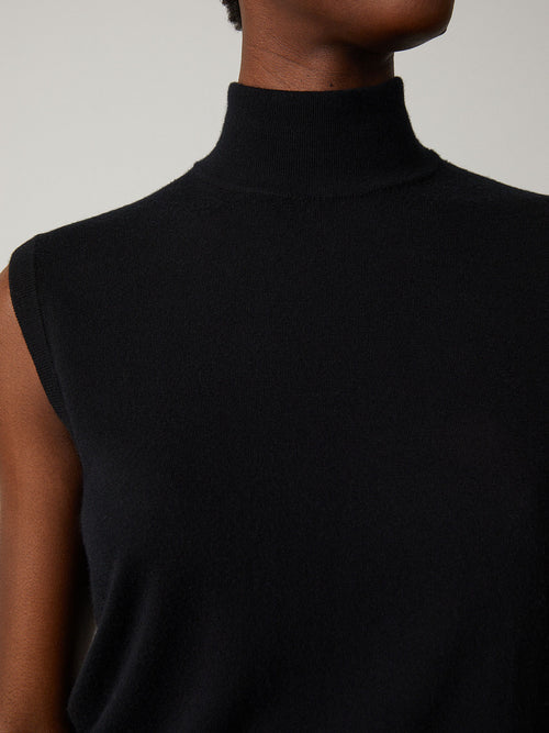 Cynthia Vest Black | Lisa Yang | Svart väst med polokrage i 100% kashmir