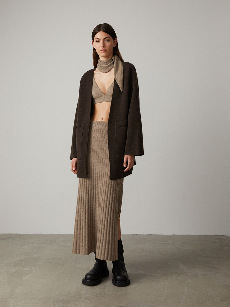Celine Skirt Mole | Lisa Yang | Brun beige lång kjol med slits i 100% kashmir