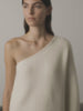 Margit Sweater Cream | Lisa Yang | Vit tröja med en ärm i 100% kashmir