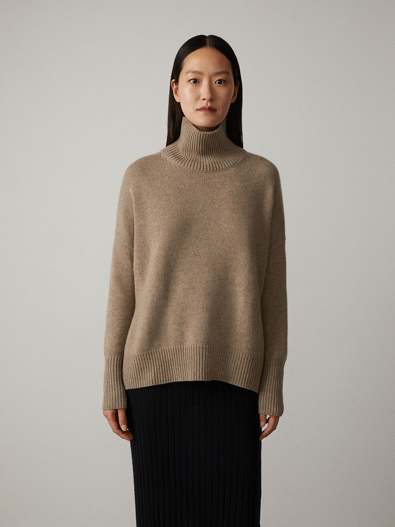 Heidi Sweater Mole | Lisa Yang | Beige brun tröja polotröja i 100% kashmir