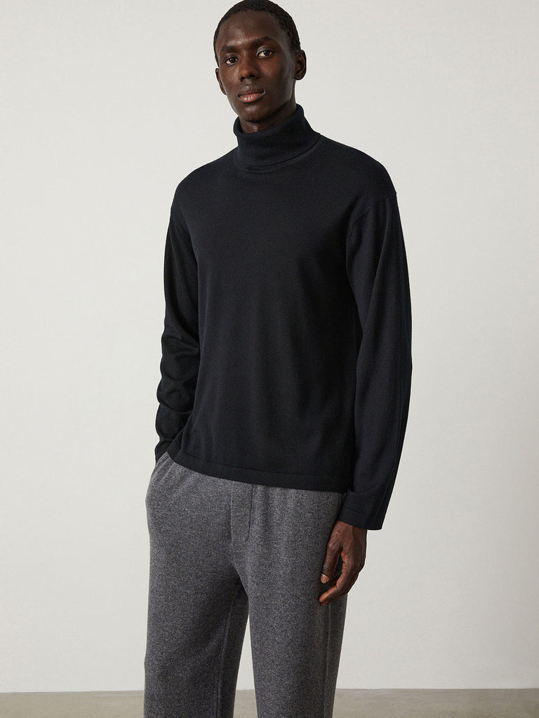 Alain Sweater Black | Lisa Yang | Svart långärmad polotröja i 100% kashmir