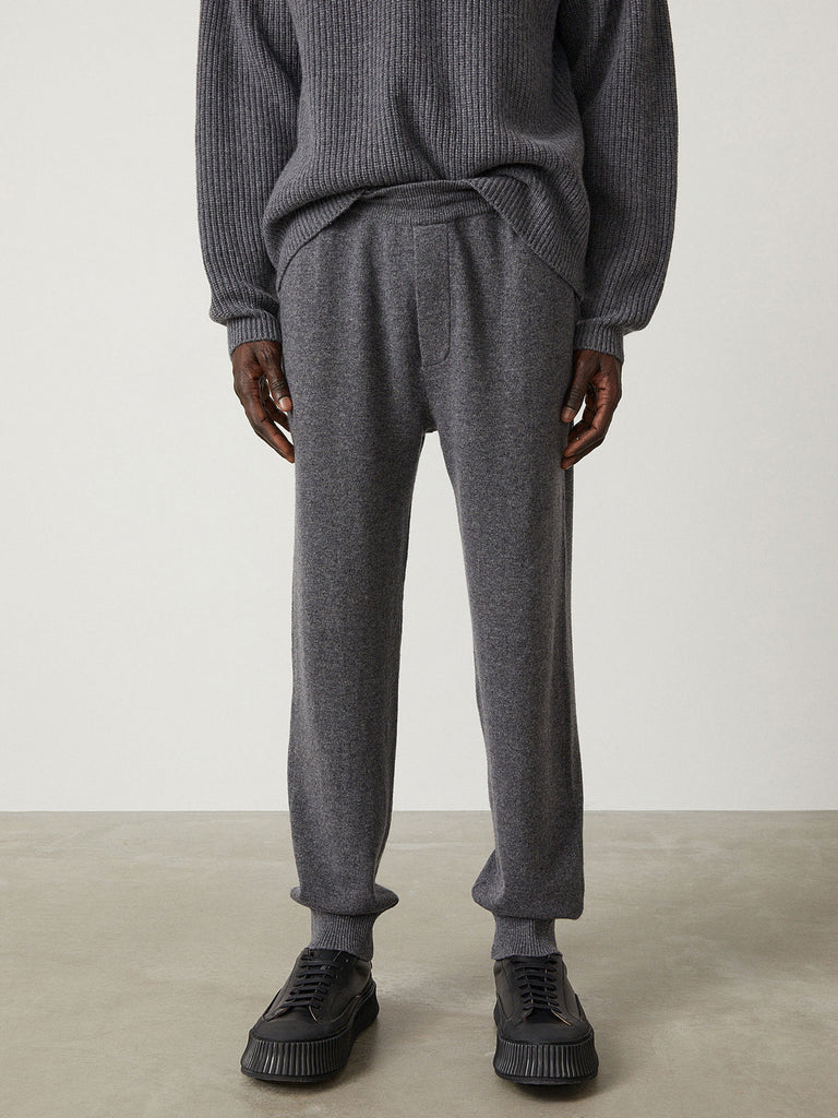 Beaumont Trousers Graphite | Lisa Yang | Grå mörkgrå byxor i 100% kashmir