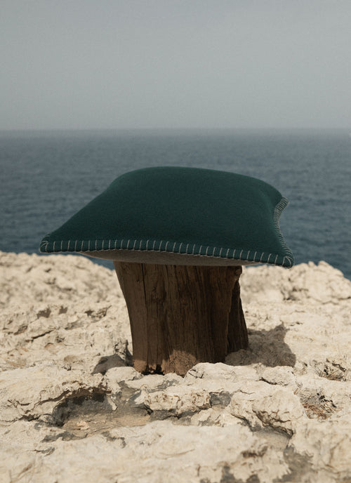 Amsterdam Cushion Pine | Lisa Yang | Grön mörkgrön grå kuddfodral i 100% kashmir