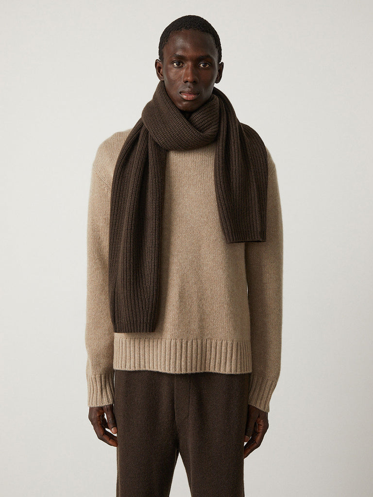 Marseille Scarf Wood | Lisa Yang | Brun mörkbrun scarf halsduk i 100% kashmir