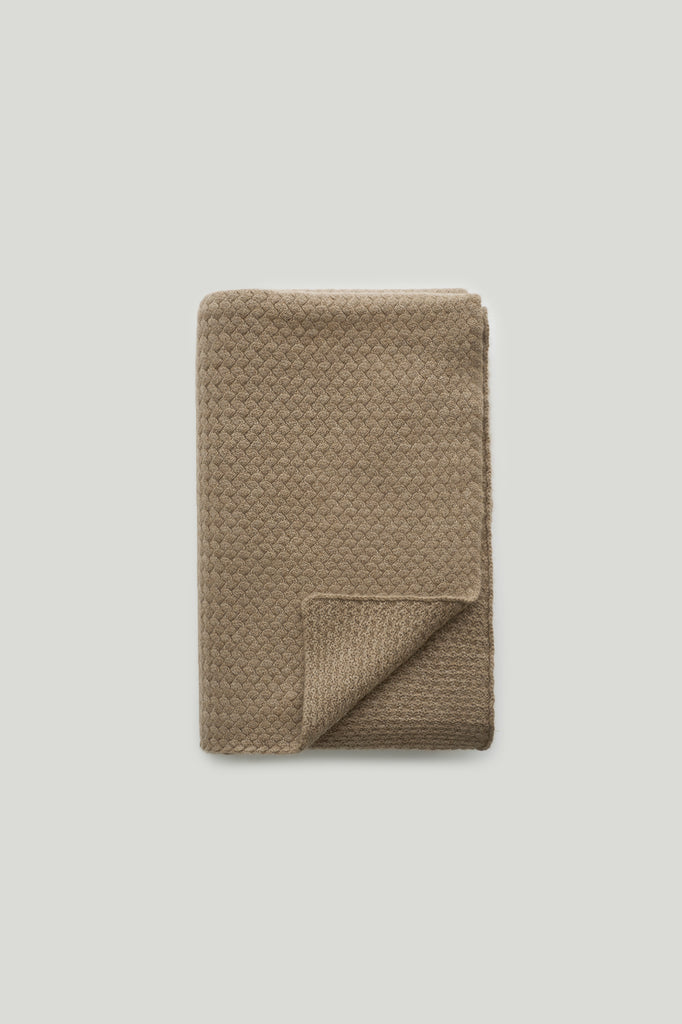 Shanghai Blanket Mole | Lisa Yang | Brun beige filt pläd i 100% kashmir
